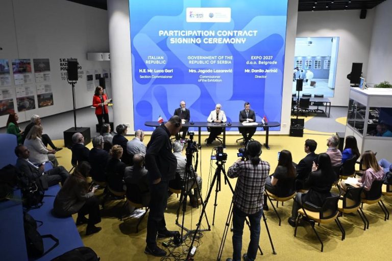 firma contratto expo 3